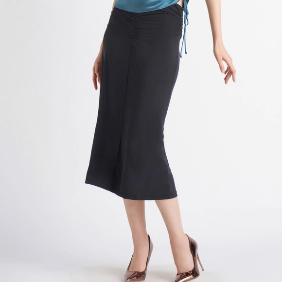 Classy Ruched Front Midi Skirt, brand new condition - Picture 1 of 10